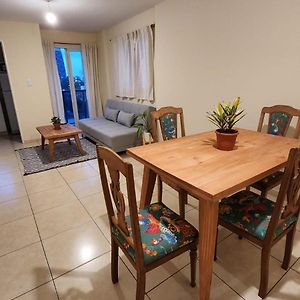 Departamento Ubicado En El Centro De Cordoba 1 Dormitorio Balcon Asador Pileta
